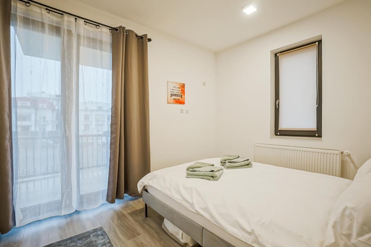 Bright Apartments Moments Away From Herastrau Park, Mall And Metro Bukareszt Zewnętrze zdjęcie